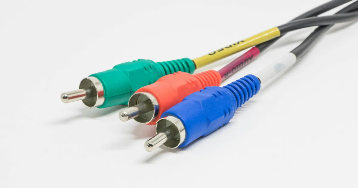 Comparison chart of 5G home internet and cable features